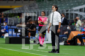 2022-08-20 - Simone Inzaghi Head Coach of FC Internazionale reacts from the bench during the Serie A 2022/23 football match between FC Internazionale and Spezia Calcio at Giuseppe Meazza Stadium, Milan, Italy on August 20, 2022 - INTER - FC INTERNAZIONALE VS SPEZIA CALCIO - ITALIAN SERIE A - SOCCER