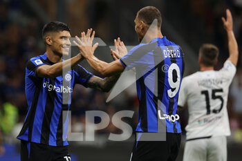 2022-08-20 - Joaquin Correa of FC Internazionale celebrates with his team mates after scoring a goal with Edin Dzeko of FC Internazionale during the Serie A 2022/23 football match between FC Internazionale and Spezia Calcio at Giuseppe Meazza Stadium, Milan, Italy on August 20, 2022 - INTER - FC INTERNAZIONALE VS SPEZIA CALCIO - ITALIAN SERIE A - SOCCER