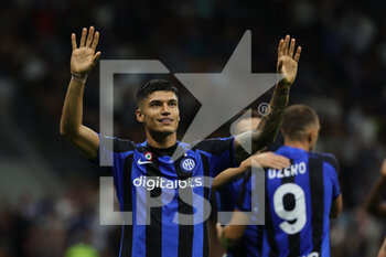 2022-08-20 - Joaquin Correa of FC Internazionale celebrates after scoring a goal during the Serie A 2022/23 football match between FC Internazionale and Spezia Calcio at Giuseppe Meazza Stadium, Milan, Italy on August 20, 2022 - INTER - FC INTERNAZIONALE VS SPEZIA CALCIO - ITALIAN SERIE A - SOCCER