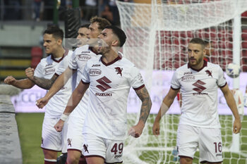2022-08-27 - Nemanja Radonjic of Torino FC celebrates with team mate after scoring during US Cremonese vs Torino FC, 3° Serie A Tim 2022-23 game at Giovanni Zini Stadium in Cremona (CR), Italy, on August 27, 2022. - US CREMONESE VS TORINO FC - ITALIAN SERIE A - SOCCER