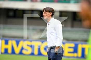 2022-08-28 - Verona's Head Coach Gabriele Cioffi - HELLAS VERONA FC VS ATALANTA BC - ITALIAN SERIE A - SOCCER