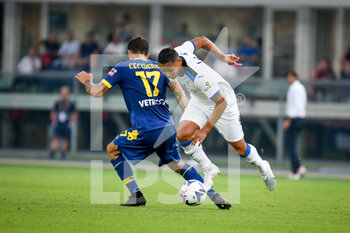 2022-08-28 - Atalanta's Luis Muriel in action against Verona's Federico Ceccherini - HELLAS VERONA FC VS ATALANTA BC - ITALIAN SERIE A - SOCCER