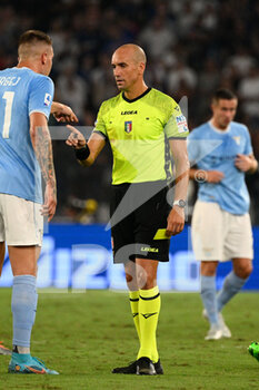 2022-08-26 - Michael Fabbri referee during the Italian Football Championship League A 2022/2023 match between SS Lazio vs Inter - FC Internazionale at the Olimpic Stadium in Rome on 26 August 2022. - SS LAZIO VS INTER - FC INTERNAZIONALE - ITALIAN SERIE A - SOCCER
