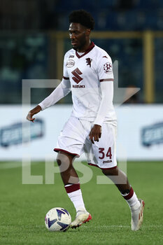 2022-09-01 - Ola Aina of Torino FC in action  - ATALANTA BC VS TORINO FC - ITALIAN SERIE A - SOCCER