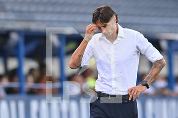 2022-08-31 - Gabriele Cioffi (Hellas Verona FC) despairs - EMPOLI FC VS HELLAS VERONA - ITALIAN SERIE A - SOCCER