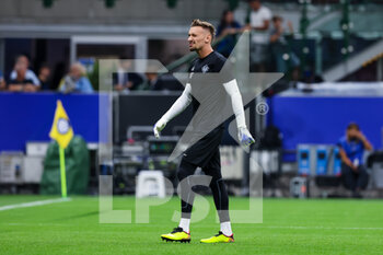 2022-08-30 - Ionut Radu of US Cremonese warms up during the Serie A 2022/23 football match between FC Internazionale and US Cremonese at Giuseppe Meazza Stadium, Milan, Italy on August 30, 2022 - INTER - FC INTERNAZIONALE VS US CREMONESE - ITALIAN SERIE A - SOCCER