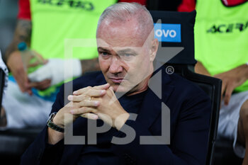 2022-08-30 - Massimiliano Alvini Head Coach of US Cremonese reacts during the Serie A 2022/23 football match between FC Internazionale and US Cremonese at Giuseppe Meazza Stadium, Milan, Italy on August 30, 2022 - INTER - FC INTERNAZIONALE VS US CREMONESE - ITALIAN SERIE A - SOCCER