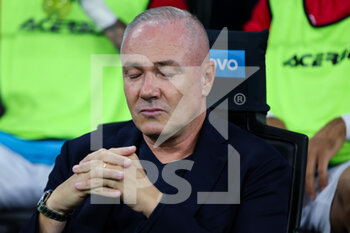2022-08-30 - Massimiliano Alvini Head Coach of US Cremonese reacts during the Serie A 2022/23 football match between FC Internazionale and US Cremonese at Giuseppe Meazza Stadium, Milan, Italy on August 30, 2022 - INTER - FC INTERNAZIONALE VS US CREMONESE - ITALIAN SERIE A - SOCCER