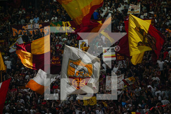2022-08-30 - AS Roma fans during the Italian Football Championship League A 2022/2023 match between AS Roma vs AC Monza at the Olimpic Stadium in Rome  on 30 August 2022. - AS ROMA VS AC MONZA - ITALIAN SERIE A - SOCCER
