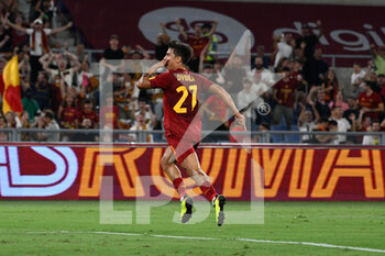 2022-08-30 - Paulo Dybala (AS Roma) celebrates after scoring goal 1-0 during the Italian Football Championship League A 2022/2023 match between AS Roma vs AC Monza at the Olimpic Stadium in Rome  on 30 August 2022. - AS ROMA VS AC MONZA - ITALIAN SERIE A - SOCCER