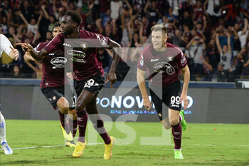 2022-09-05 - Boulaye Dia of US Salernitana Cheers after scoring the goal during the Serie A match between US Salernitana 1919 and FC Empoli  at Stadio Arechi   - US SALERNITANA VS EMPOLI FC - ITALIAN SERIE A - SOCCER