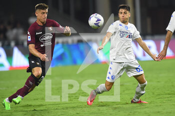 2022-09-05 - Krzysztof Piatek of US Salernitana  and Fabiano Parisi of Empoli FC   competes for the ball with  during the Serie A match between US Salernitana 1919 and FC Empoli  at Stadio Arechi   - US SALERNITANA VS EMPOLI FC - ITALIAN SERIE A - SOCCER