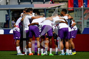 2022-09-11 - Fiorentina players during warm up - BOLOGNA FC VS ACF FIORENTINA - ITALIAN SERIE A - SOCCER