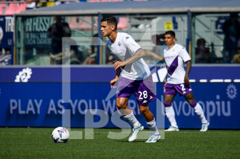 2022-09-11 - Fiorentina's Lucas Martinez Quarta portrait in action - BOLOGNA FC VS ACF FIORENTINA - ITALIAN SERIE A - SOCCER
