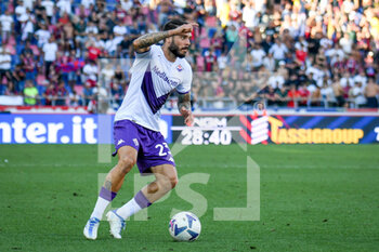 2022-09-11 - Fiorentina's Lorenzo Venuti portrait in action - BOLOGNA FC VS ACF FIORENTINA - ITALIAN SERIE A - SOCCER