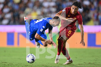 2022-09-12 - Chris Smalling (AS Roma) fouls on Marko Pjaca (Empoli FC) - EMPOLI FC VS AS ROMA - ITALIAN SERIE A - SOCCER