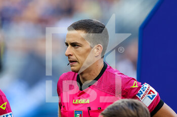 2022-09-10 - Referee Giovanni Ayroldi during the Serie A 2022/23 football match between FC Internazionale and Torino FC at Giuseppe Meazza Stadium, Milan, Italy on September 10, 2022 - INTER - FC INTERNAZIONALE VS TORINO FC - ITALIAN SERIE A - SOCCER