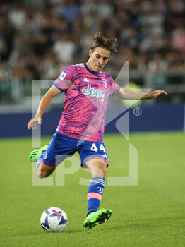 2022-09-11 - Nicola' Fagioli (Juventus FC) controls the ball - JUVENTUS FC VS US SALERNITANA - ITALIAN SERIE A - SOCCER