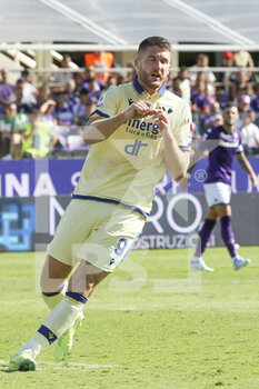 2022-09-18 - Thomas Henry of Hellas Verona during ACF Fiorentina vs Hellas Verona, 7° Serie A Tim 2022-23 game at Artemio Franchi Stadium in Firenze (FI), Italy, on September 18, 2022. - ACF FIORENTINA VS HELLAS VERONA - ITALIAN SERIE A - SOCCER