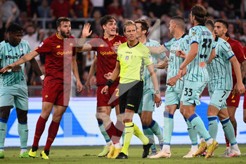 18/09/2022 - Daniele Chiffi referee during the Italian Football Championship League A 2022/2023 match between AS Roma vs Atalanta BC at the Olimpic Stadium in Rome  on 18 September 2022. - AS ROMA VS ATALANTA BC - SERIE A - CALCIO