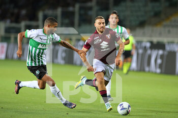 2022-09-17 - Nikola Vlasic (Torino FC) in action against US Sassuolo players - TORINO FC VS US SASSUOLO - ITALIAN SERIE A - SOCCER