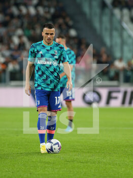 2022-10-02 - Filip Kostic (Juventus FC) during warm-up - JUVENTUS FC VS BOLOGNA FC - ITALIAN SERIE A - SOCCER