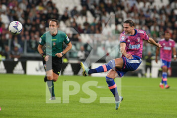 2022-10-02 - Adrien Rabiot (Juventus FC) shots on goal - JUVENTUS FC VS BOLOGNA FC - ITALIAN SERIE A - SOCCER
