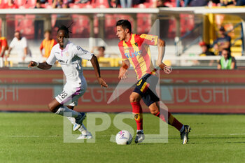 2022-10-02 - Kristijan Bistrović (US Lecce) and Soualiho Meité (US Cremonese) - US LECCE VS US CREMONESE - ITALIAN SERIE A - SOCCER