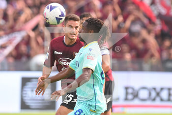 2022-10-09 - Michele Cavion of US Salernitana and Adrien Tamese Hellas Verona FC competes for the ball with  during the Serie A match between US Salernitana 1919 and Hellas Verona FC  at Stadio Arechi   - US SALERNITANA VS HELLAS VERONA - ITALIAN SERIE A - SOCCER