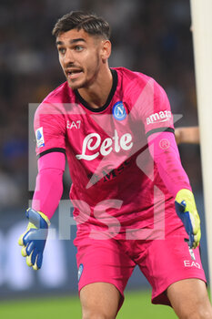 2022-10-16 - Alex Meret of SSC Napoli  gesticules  during the Serie A match between SSC Napoli and Bologna FC  at Diego Armando Maradona Stadium - SSC NAPOLI VS BOLOGNA FC - ITALIAN SERIE A - SOCCER