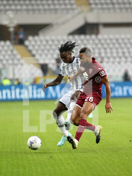 2022-10-15 - Koffi Djidji (Torino FC) vs Moise Kean (Juventus FC) - TORINO FC VS JUVENTUS FC - ITALIAN SERIE A - SOCCER
