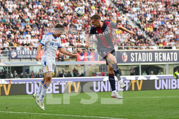 2022-10-23 - Michel Aebischer (Bologna FC) head kick - BOLOGNA FC VS US LECCE - ITALIAN SERIE A - SOCCER