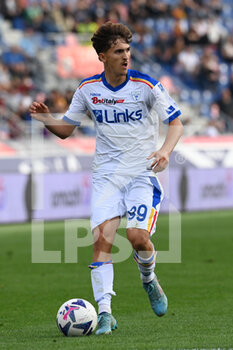 2022-10-23 - Poblo Rodriguez (Us Lecce) in action - BOLOGNA FC VS US LECCE - ITALIAN SERIE A - SOCCER