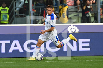 2022-10-23 - Lorenzo Colombo (Us Lecce) in action - BOLOGNA FC VS US LECCE - ITALIAN SERIE A - SOCCER
