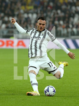 2022-10-21 - Filip Kostic (Juventus FC) about to shoot the ball - JUVENTUS FC VS EMPOLI FC - ITALIAN SERIE A - SOCCER