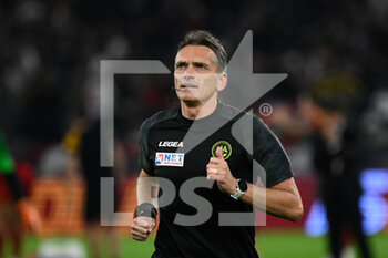 2022-10-23 - Massimiliano Irrati referee during the Italian Football Championship League A 2022/2023 match between AS Roma vs SSC Napoli at the Olimpic Stadium in Rome  on 23 October 2022. - AS ROMA VS SSC NAPOLI - ITALIAN SERIE A - SOCCER