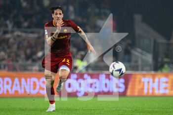 2022-10-23 - Nicolo' Zaniolo (AS Roma) during the Italian Football Championship League A 2022/2023 match between AS Roma vs SSC Napoli at the Olimpic Stadium in Rome  on 23 October 2022. - AS ROMA VS SSC NAPOLI - ITALIAN SERIE A - SOCCER