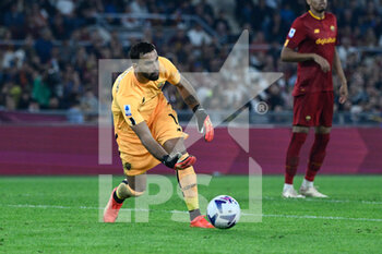 2022-10-23 - Rui Patricio (AS Roma) during the Italian Football Championship League A 2022/2023 match between AS Roma vs SSC Napoli at the Olimpic Stadium in Rome  on 23 October 2022. - AS ROMA VS SSC NAPOLI - ITALIAN SERIE A - SOCCER