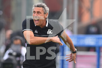 2022-10-22 - Luca Gotti Manager of Spezia Calcio  gesticulates  during the Serie A match between US Salernitana 1919 and Spezia Calcio  at Stadio Arechi   - US SALERNITANA VS SPEZIA CALCIO - ITALIAN SERIE A - SOCCER