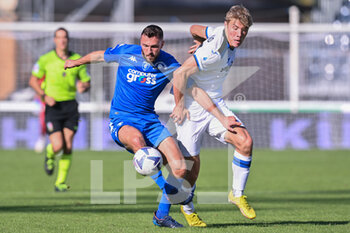 2022-10-30 - Sebastian Walukiewicz (Empoli FC) and Rasmus Hojlund (Atalanta BC) - EMPOLI FC VS ATALANTA BC - ITALIAN SERIE A - SOCCER