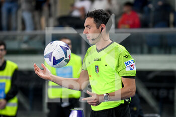 2022-10-31 - The referee Juan Luca Sacchi - HELLAS VERONA FC VS AS ROMA - ITALIAN SERIE A - SOCCER