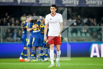 2022-10-31 - Roma's Roger Ibanez da Silva reacts after Verona's Pawel Dawidowicz scored a goal - HELLAS VERONA FC VS AS ROMA - ITALIAN SERIE A - SOCCER