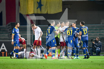 2022-10-31 - Rage between teams - HELLAS VERONA FC VS AS ROMA - ITALIAN SERIE A - SOCCER