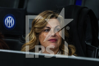 2022-10-29 - Vanessa Incontrada during Serie A 2022/23 football match between FC Internazionale and UC Sampdoria at Giuseppe Meazza Stadium, Milan, Italy on October 29, 2022 - INTER - FC INTERNAZIONALE VS UC SAMPDORIA - ITALIAN SERIE A - SOCCER