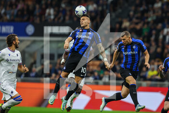 2022-10-29 - Lautaro Martinez of FC Internazionale in action during Serie A 2022/23 football match between FC Internazionale and UC Sampdoria at Giuseppe Meazza Stadium, Milan, Italy on October 29, 2022 - INTER - FC INTERNAZIONALE VS UC SAMPDORIA - ITALIAN SERIE A - SOCCER