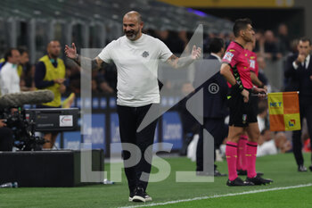 2022-10-29 - Dejan Stankovic Head Coach of UC Sampdoria reacts from the bench during Serie A 2022/23 football match between FC Internazionale and UC Sampdoria at Giuseppe Meazza Stadium, Milan, Italy on October 29, 2022 - INTER - FC INTERNAZIONALE VS UC SAMPDORIA - ITALIAN SERIE A - SOCCER