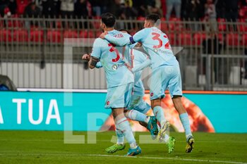 2022-10-31 - Andrea Petagna (AC Monza) celebrates his goal - AC MONZA VS BOLOGNA FC - ITALIAN SERIE A - SOCCER
