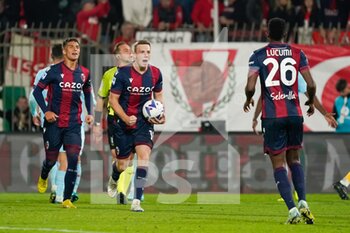 2022-10-31 - Lewis Ferguson (Bologna FC) celebrates his goal with - AC MONZA VS BOLOGNA FC - ITALIAN SERIE A - SOCCER