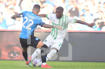 2022-10-29 - Giovanni Di Lorenzo of SSC Napoli  and Jeremy Toljan of Sassuolo Calcio  competes for the ball with  during the Serie A match between SSC Napoli and Sassuolo Calcio at Diego Armando Maradona Stadium  - SSC NAPOLI VS US SASSUOLO - ITALIAN SERIE A - SOCCER