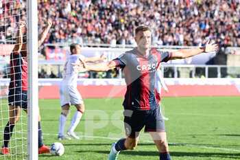 2022-11-06 - Stefan Posch (Bologna FC) celebratign his goal - BOLOGNA FC VS TORINO FC - ITALIAN SERIE A - SOCCER